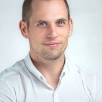 Michael Trupin, Santiane